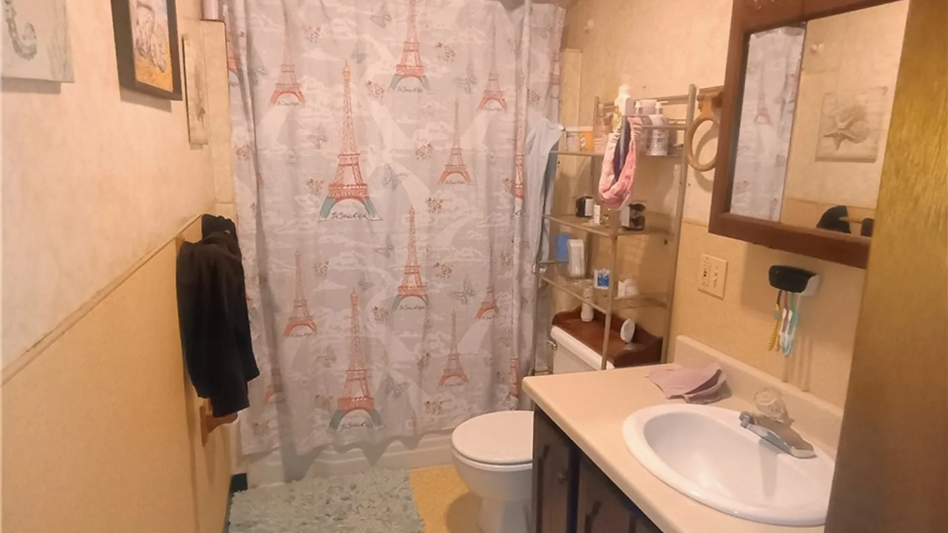 Property at 212 Stafford Avenue, Syracuse, NY 13206 6