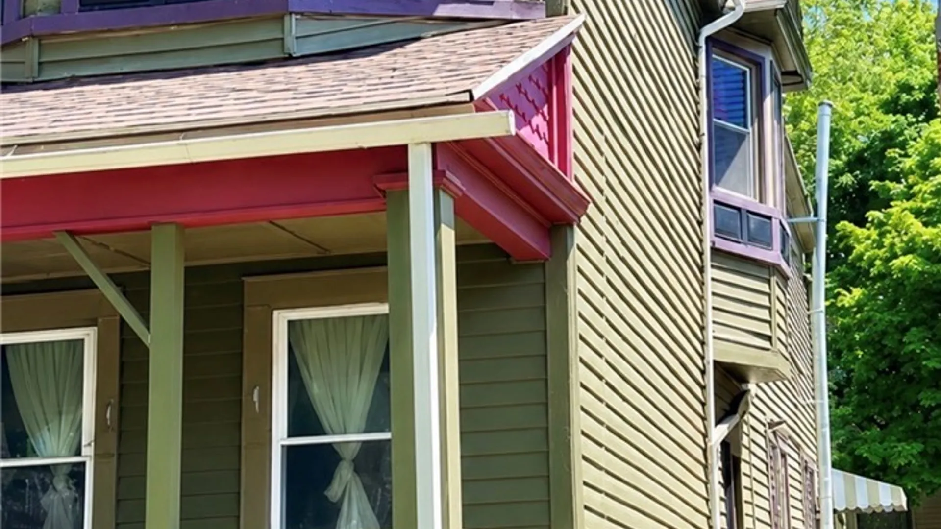 Property at 163 16th Street, Buffalo, NY 14213 2