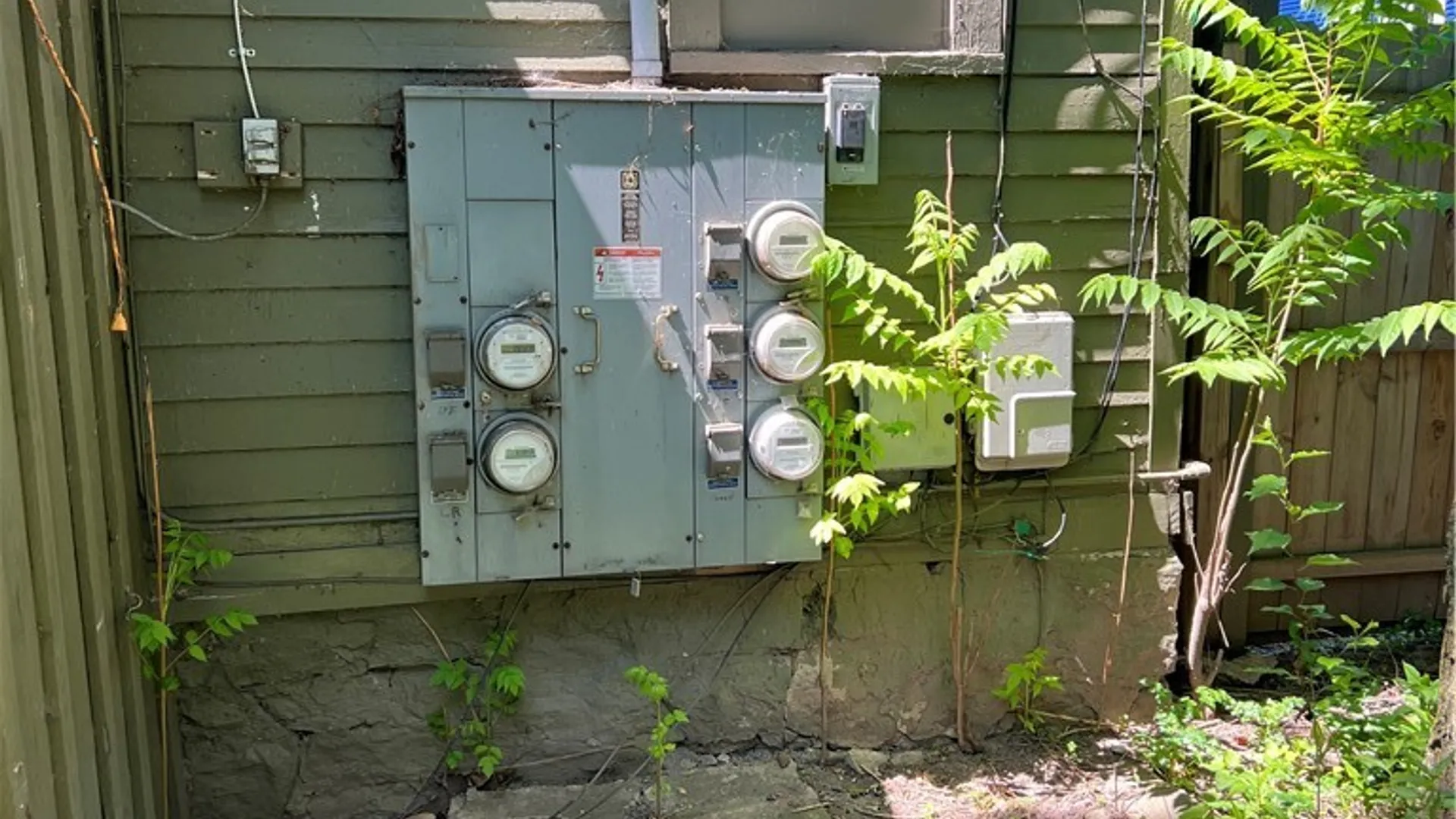 Property at 163 16th Street, Buffalo, NY 14213 5
