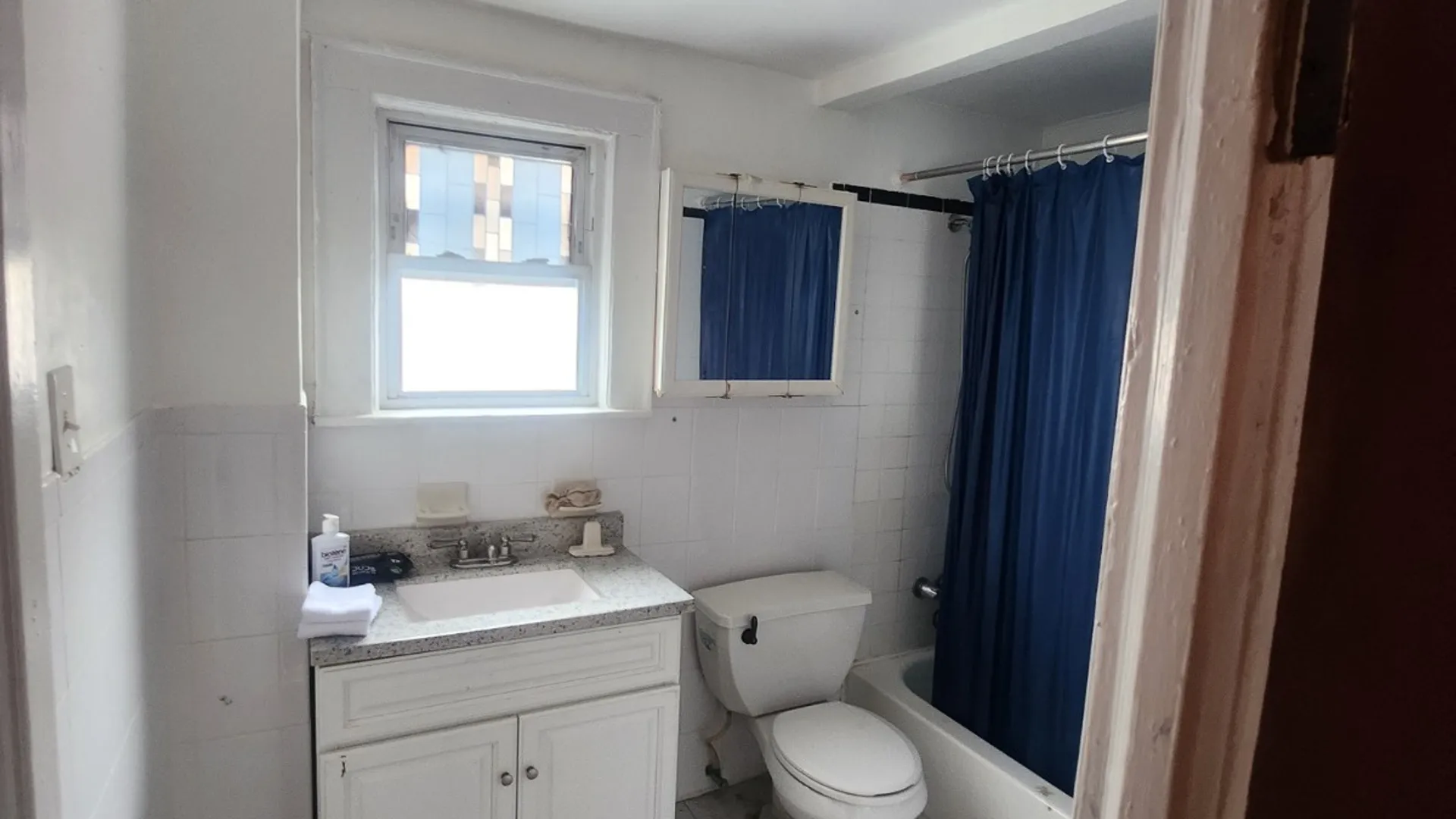 Property at 147-27 109 avenue, Jamaica, NY 11435 4