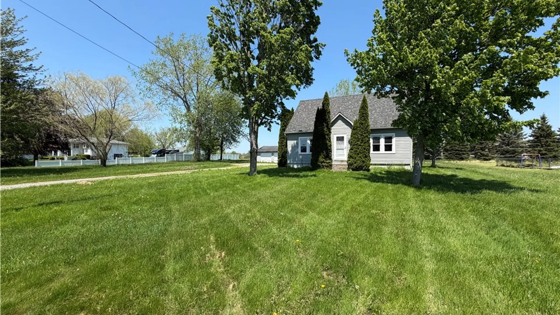 Property at 7453 Lincoln Avenue Extension, Lockport Town, NY 14094 2
