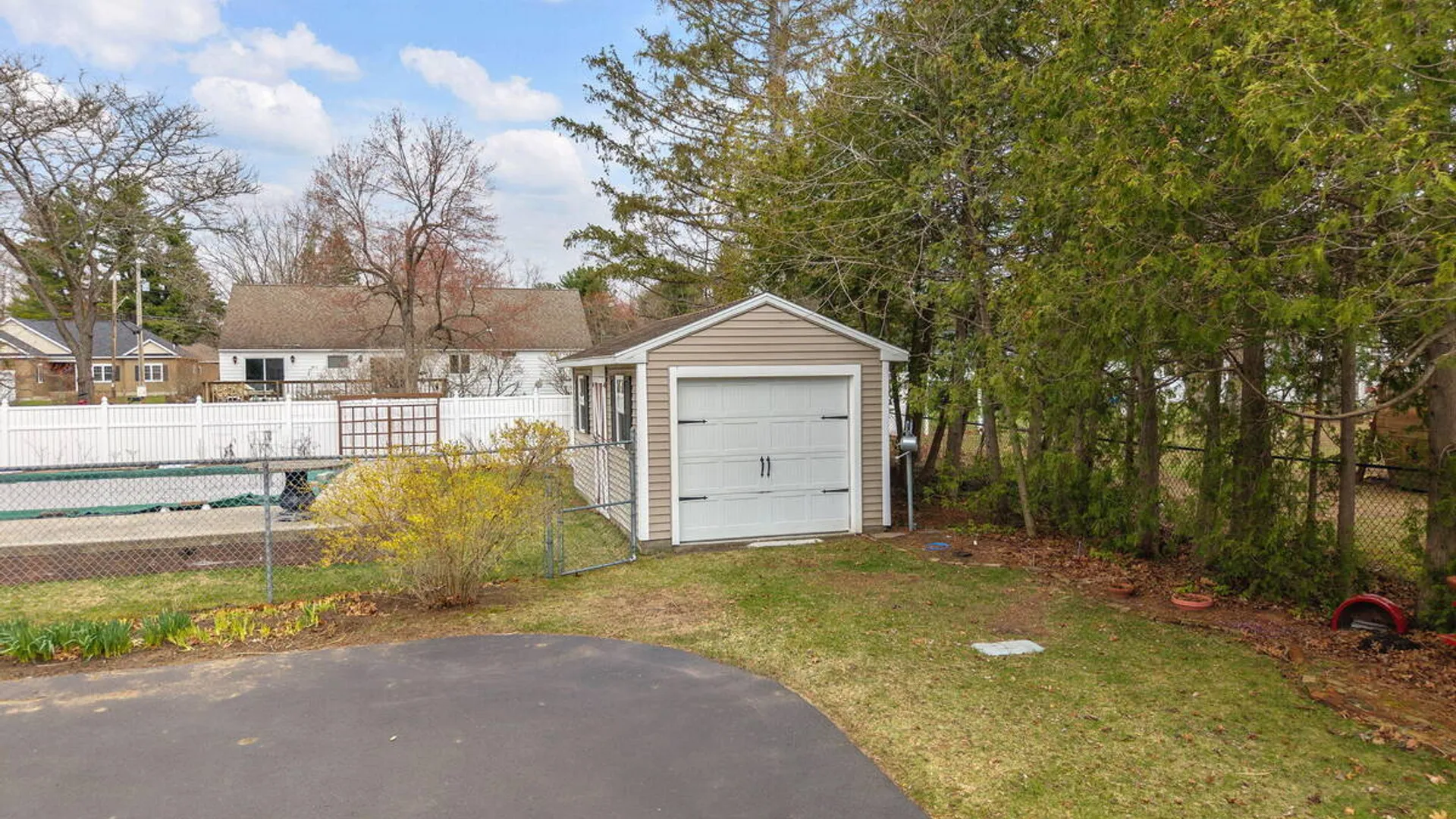 Property at 3009 Sunset Lane, Guilderland, NY 12303 59