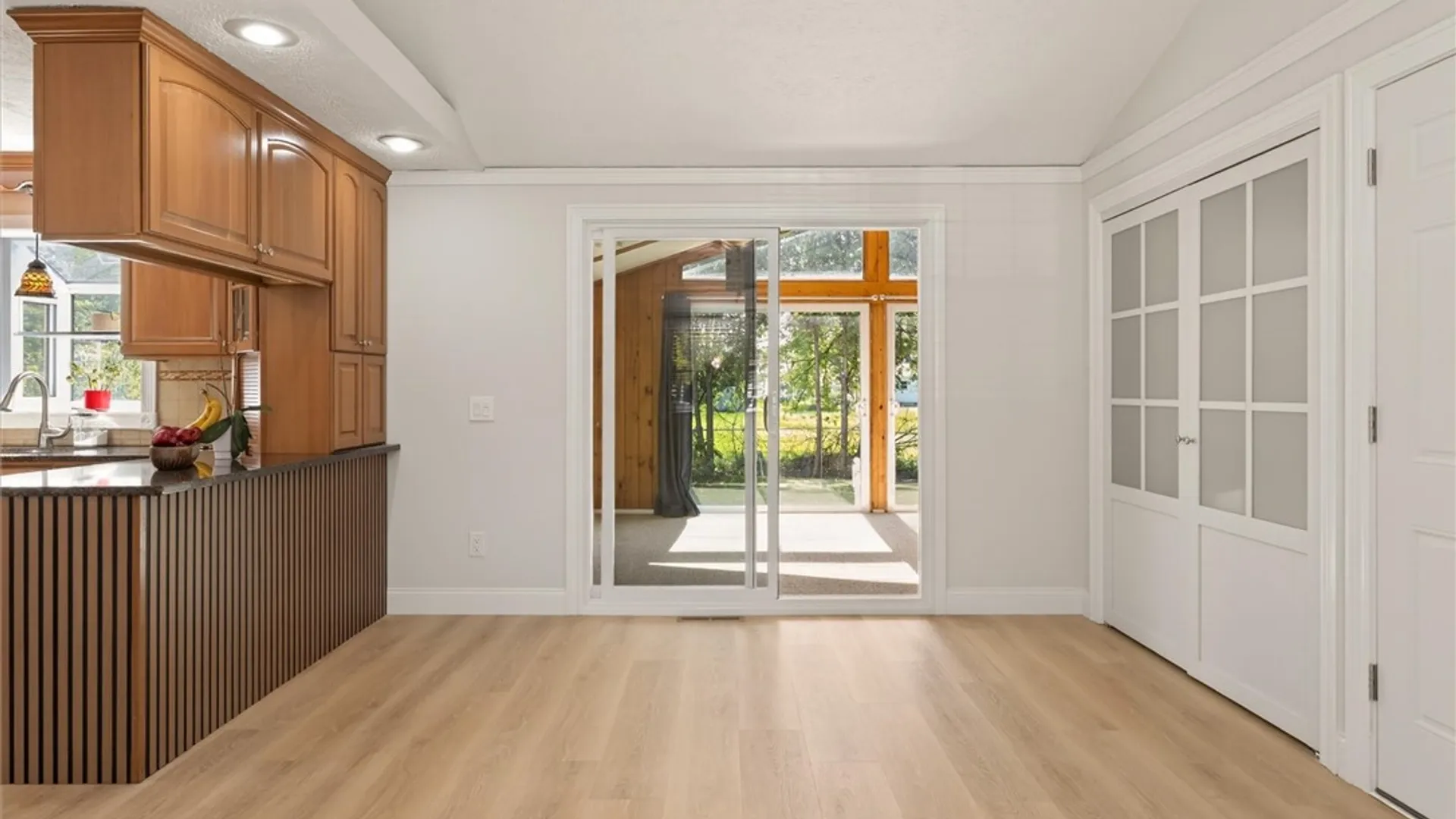 Property at 19 Kingsberry Drive, Greece, NY 14626 17