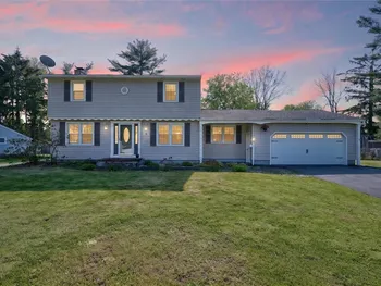 Property at 19 Kingsberry Drive, Greece, NY 14626