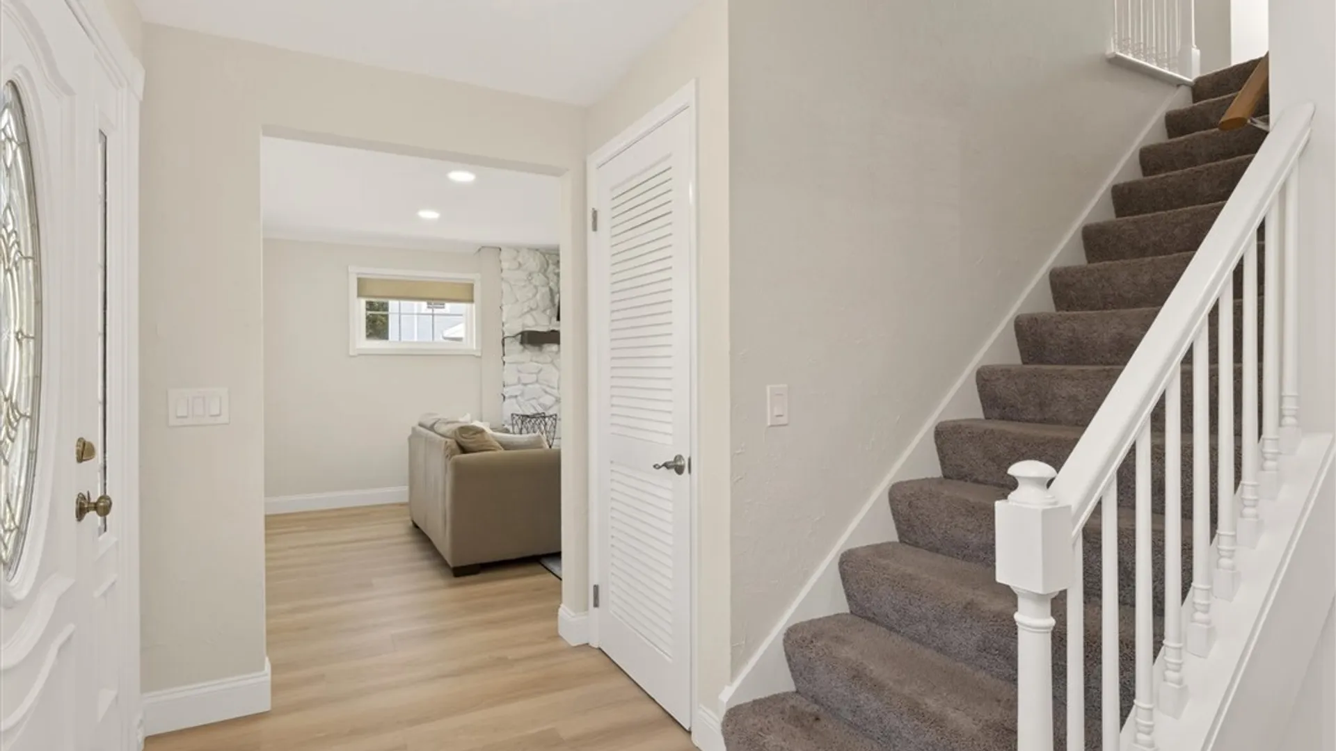 Property at 19 Kingsberry Drive, Greece, NY 14626 4