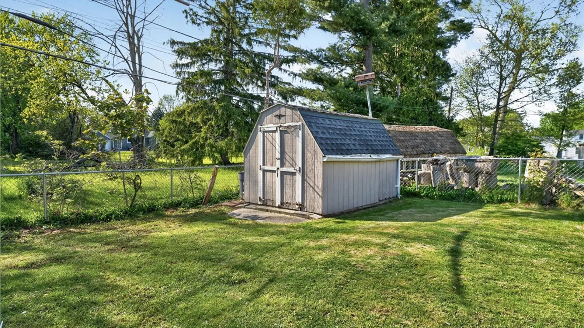 Property at 19 Kingsberry Drive, Greece, NY 14626 43
