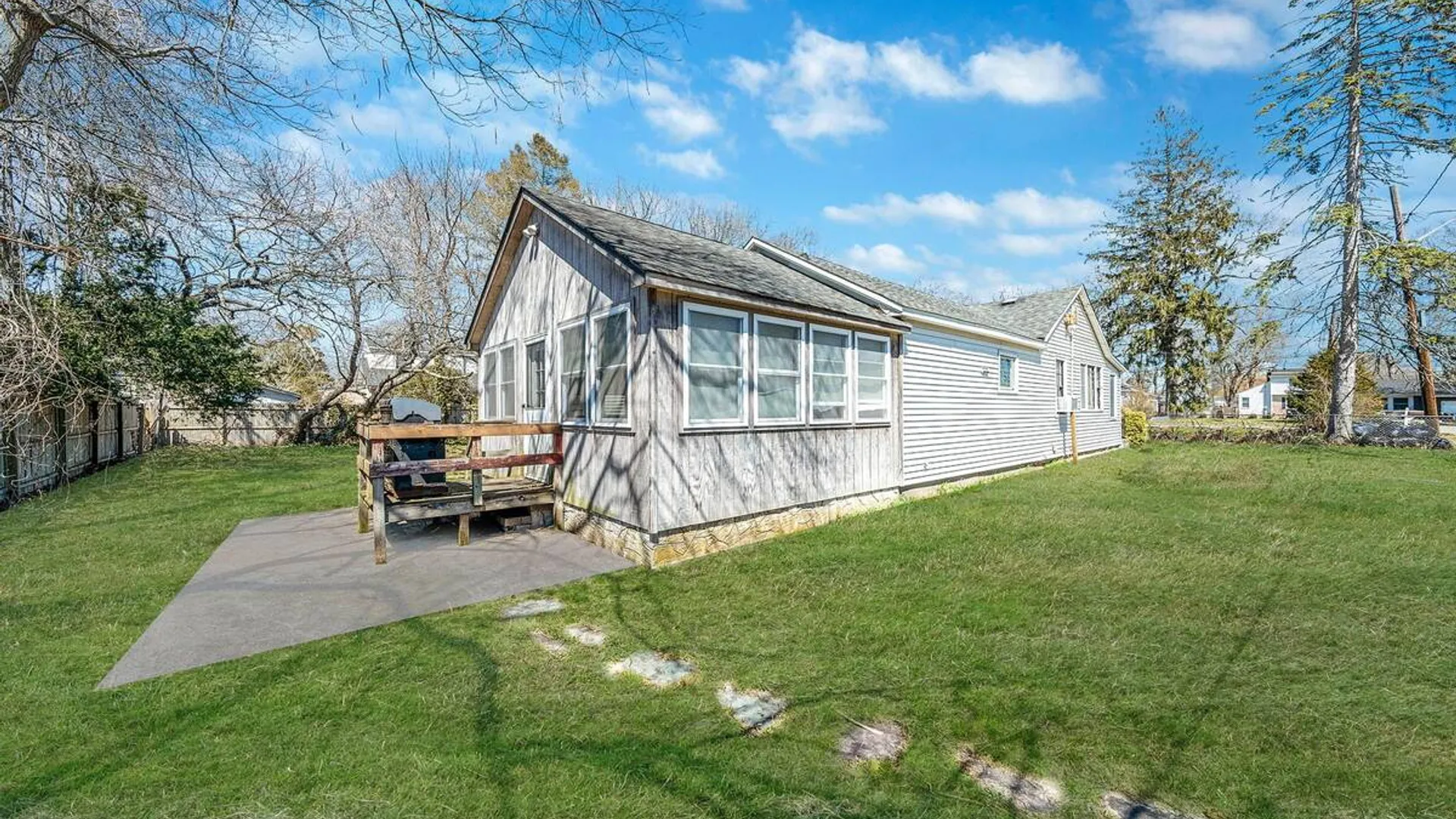 Property at 2 Roberts Avenue, Mastic Beach, NY 11951 6