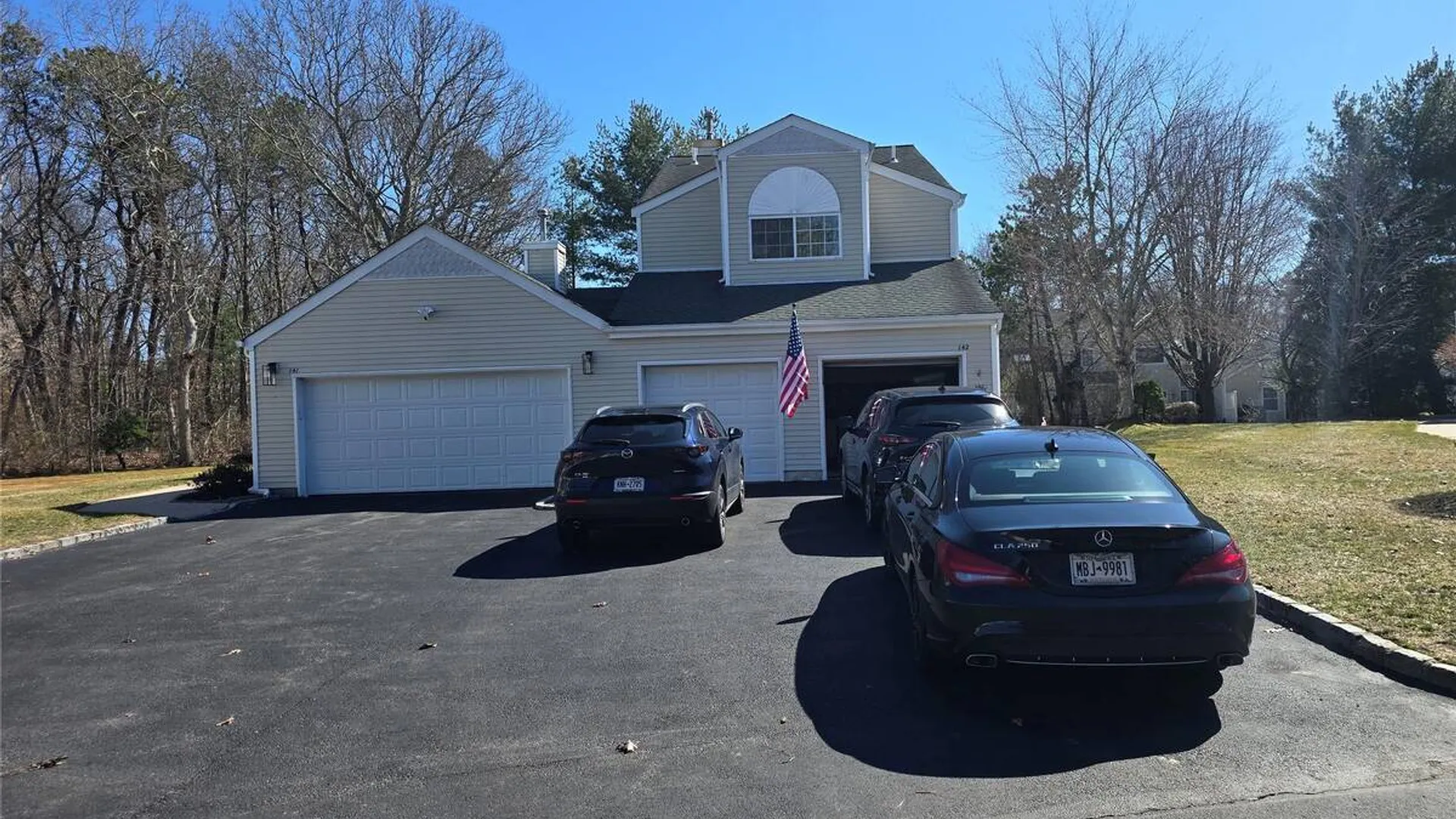 Property at 142 Farm House Court, Manorville, NY 11949 5