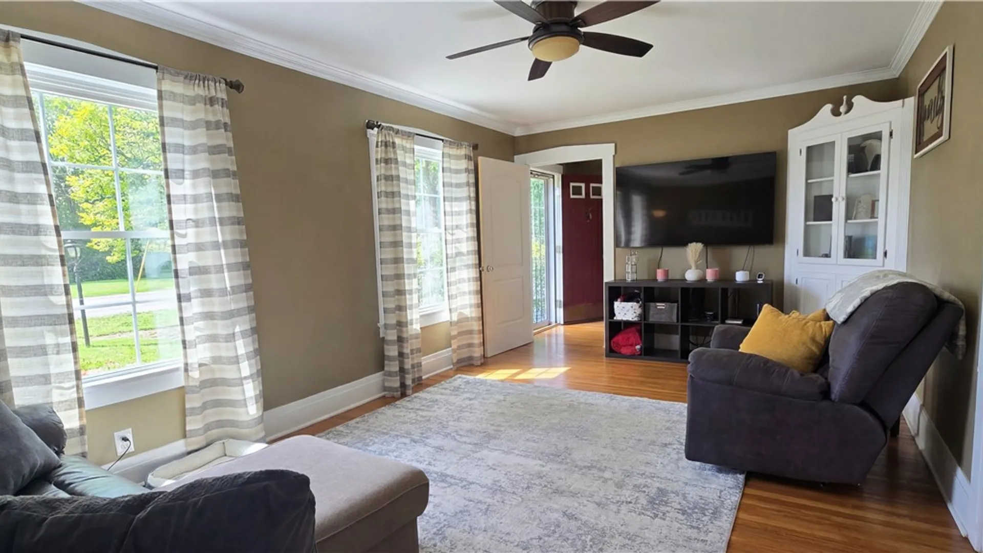 Property at 37 Clinton St, Batavia City, NY 14020 3