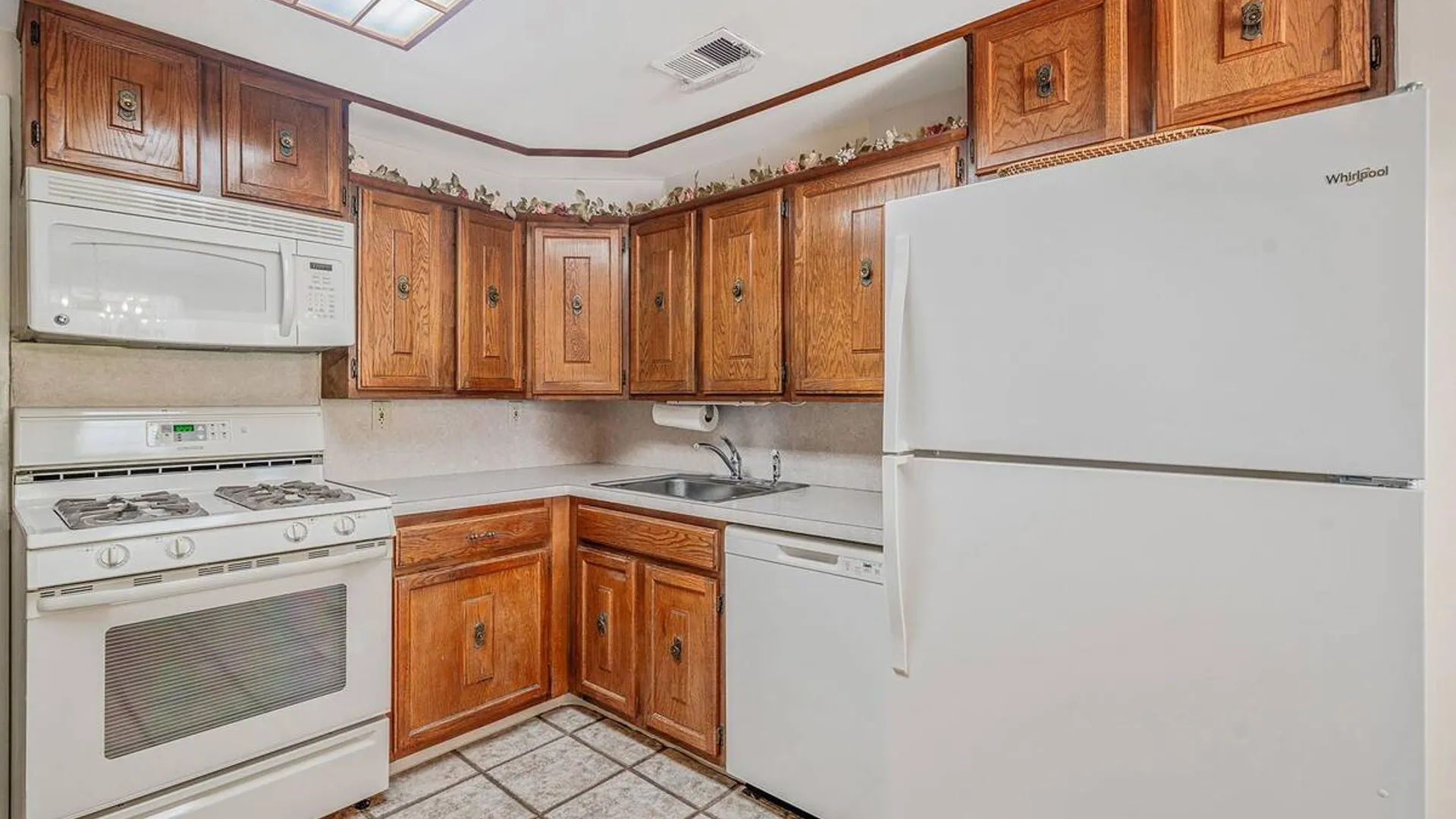 Property at 310 Birchwood Road, Medford, NY 11763 13
