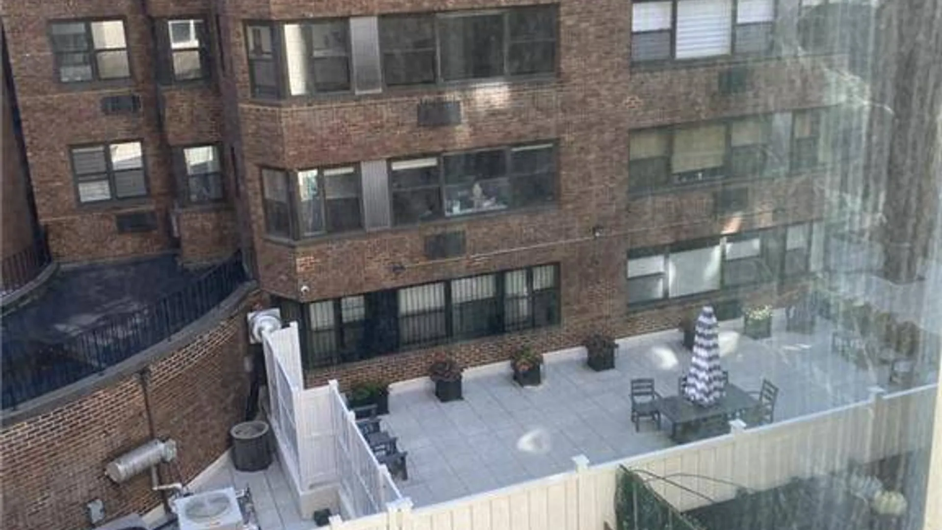 Property at 234 E 70th St, New York, NY 10021 23