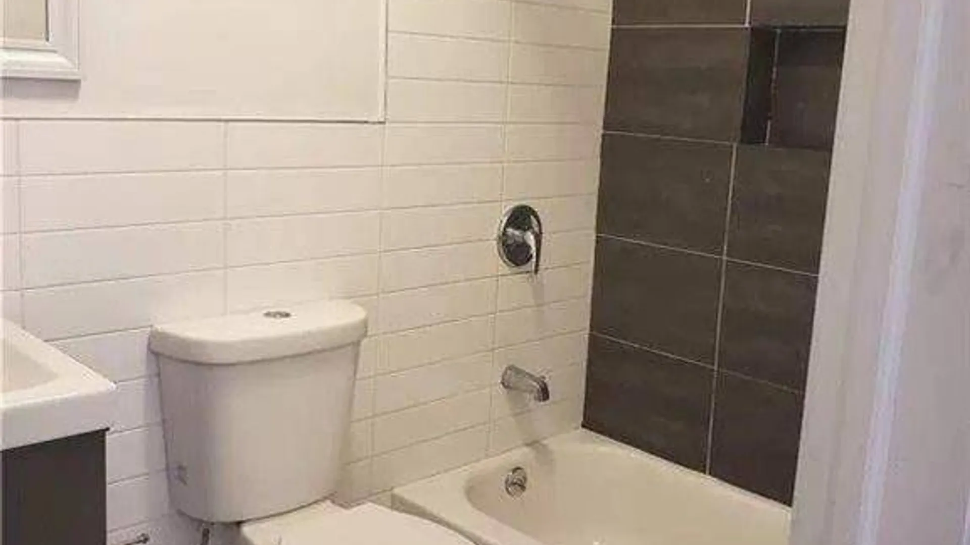 Property at 949 E 89th Street, Brooklyn, NY 11236 3