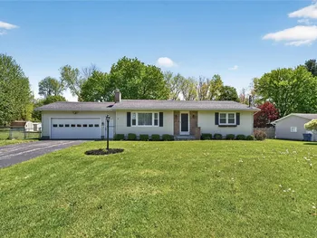 Property at 11 Drumlin Drive, Macedon, NY 14502