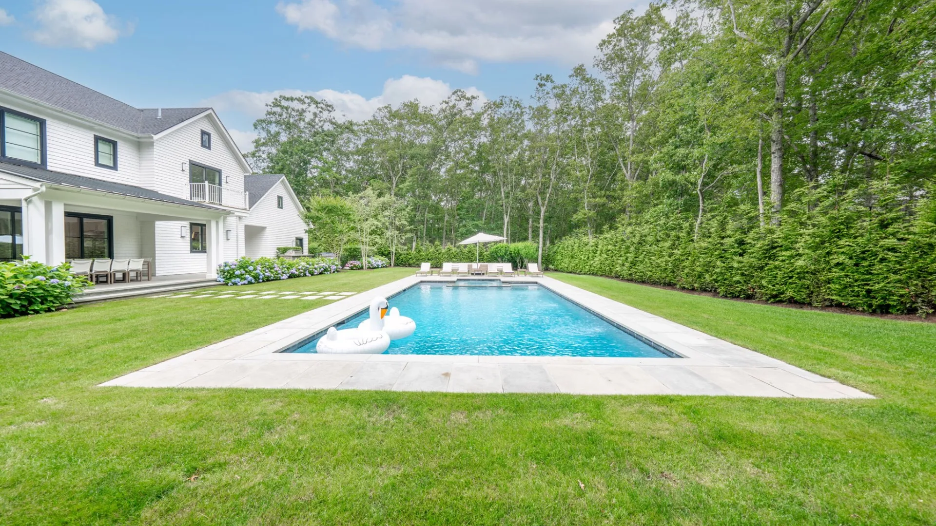 Property at 5 Rogers Court, Sag Harbor, NY 11963 5
