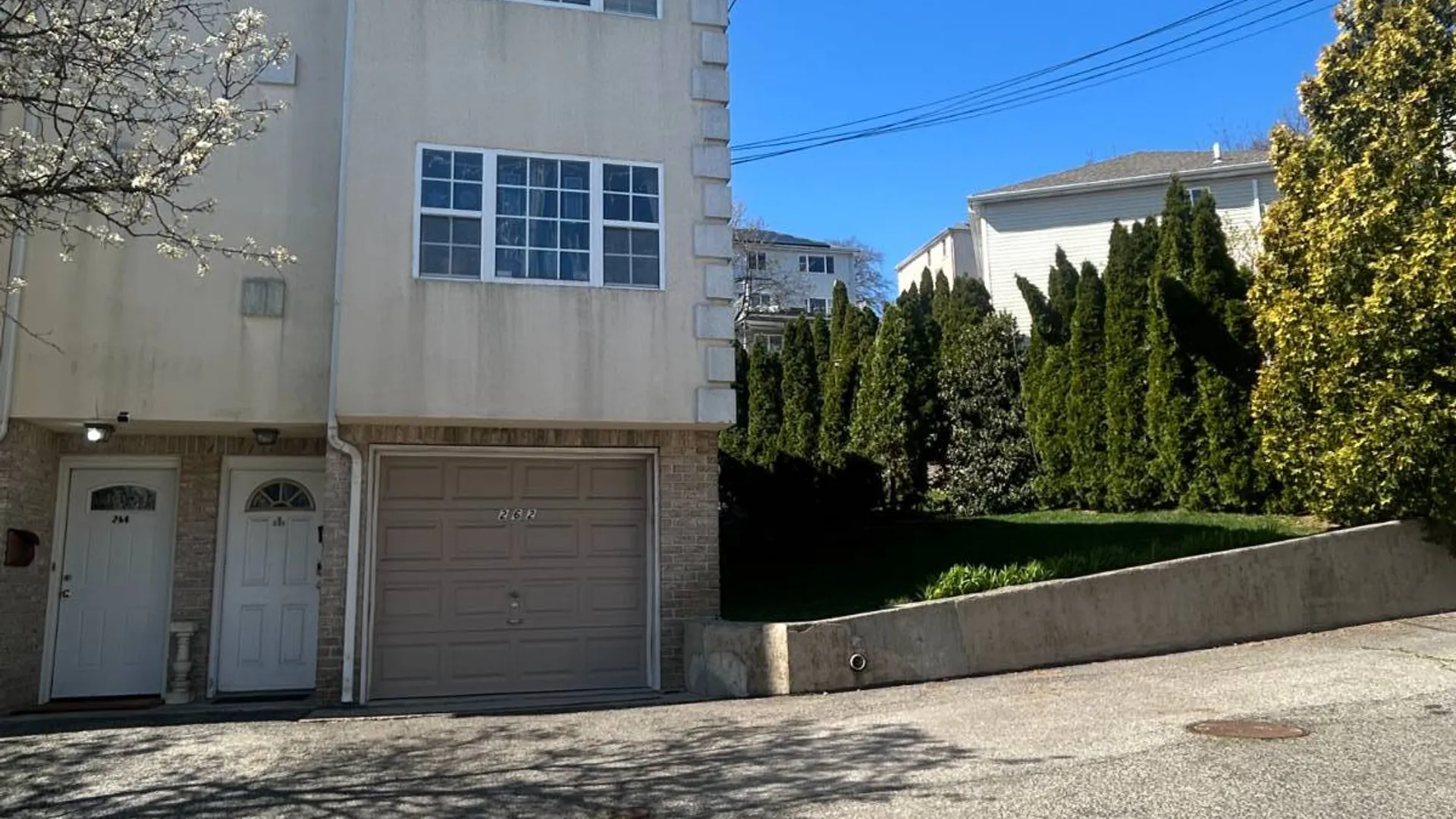 Property at 262 Ward Ave, Staten Island, NY 10304 3