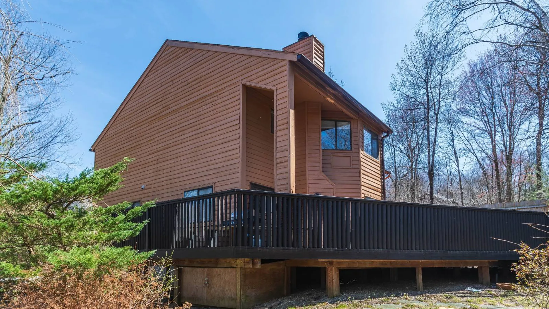 Property at 3 Edelweiss Dr, Woodridge, NY 12789 4