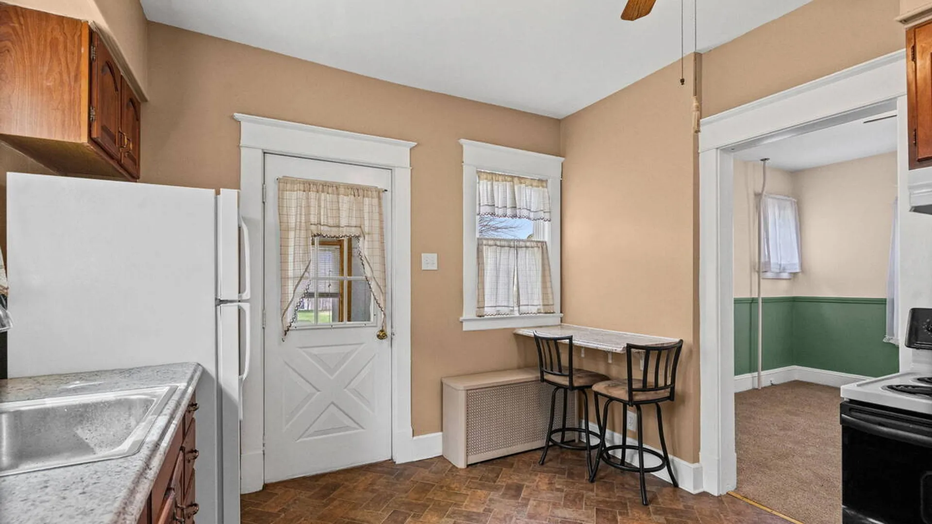 Property at 1053 Garner Avenue, Schenectady, NY 12309 14
