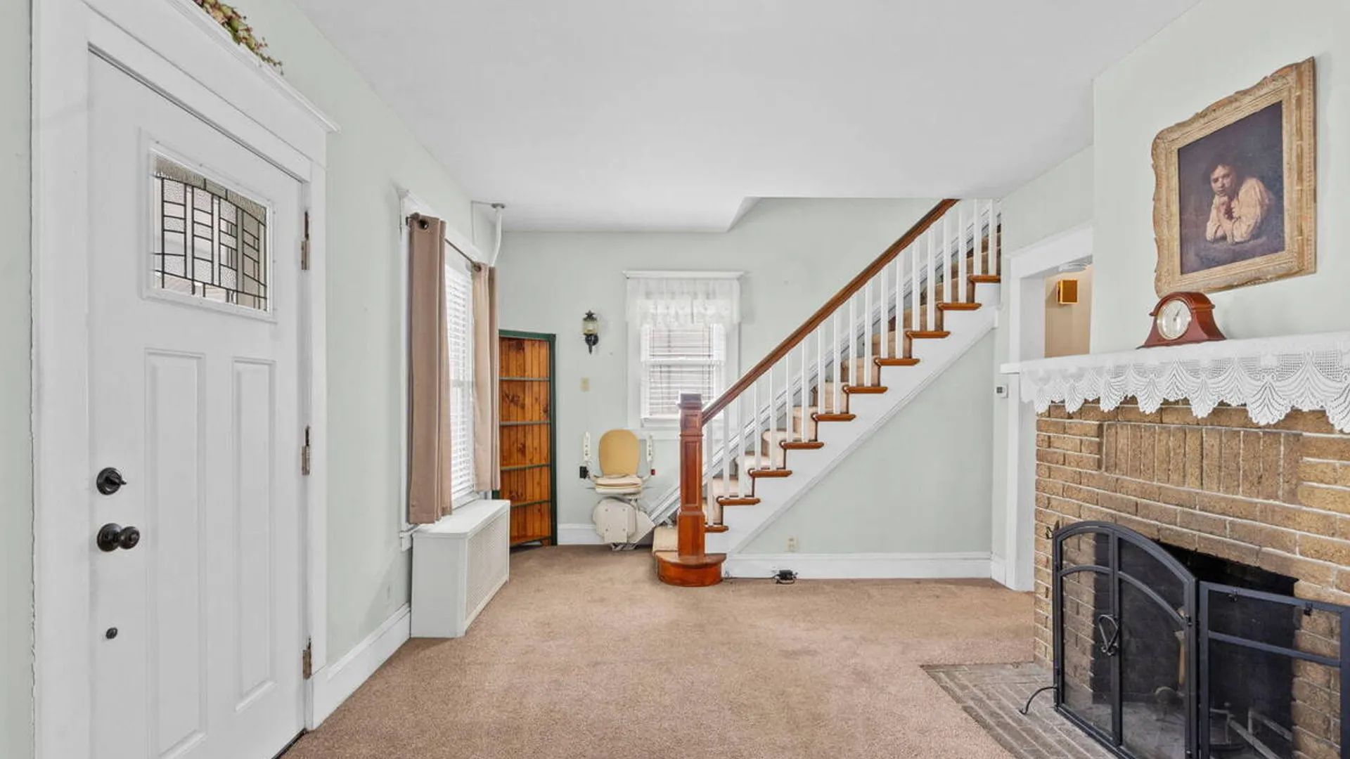 Property at 1053 Garner Avenue, Schenectady, NY 12309 4