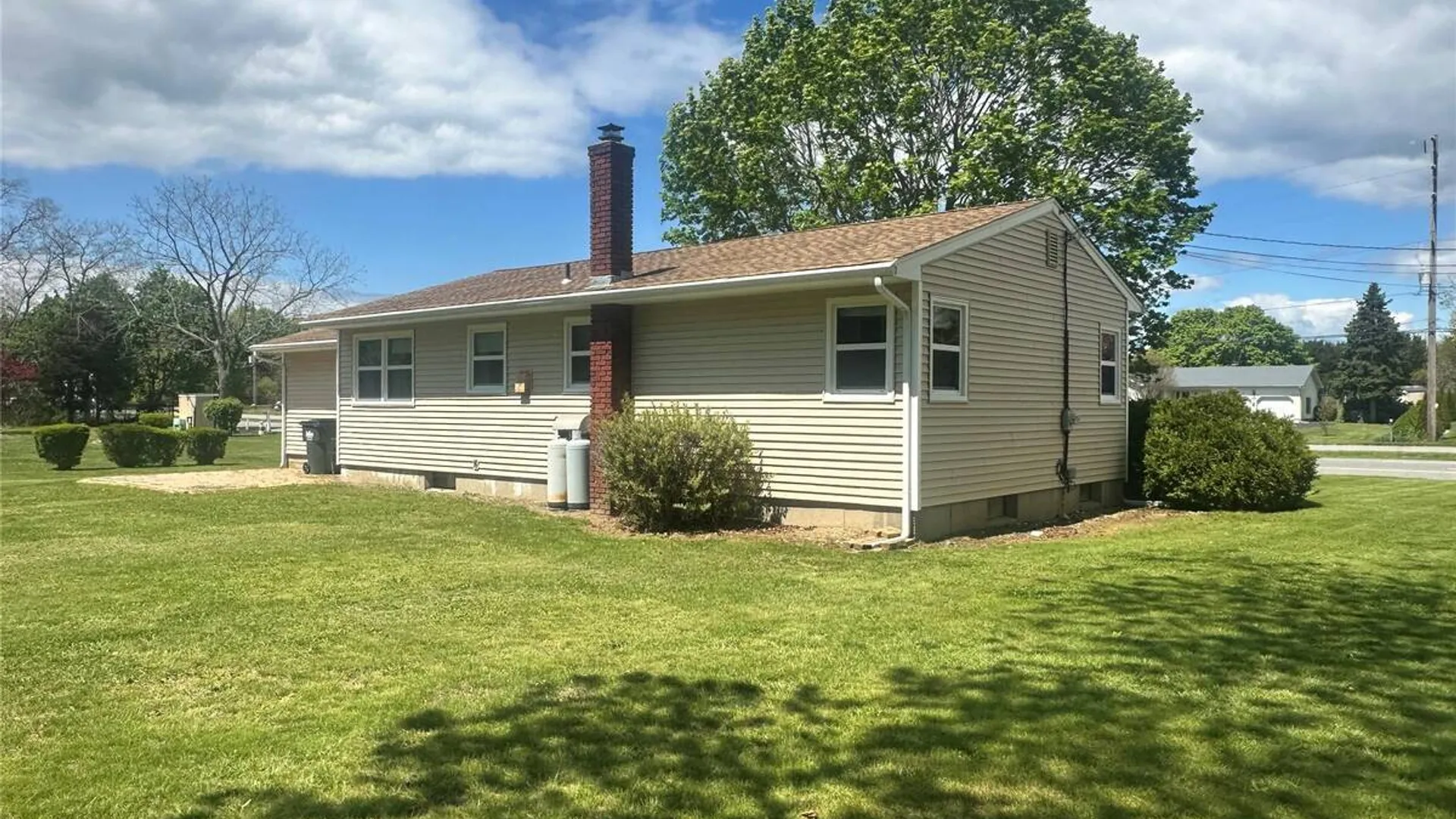 Property at 16400 County Road 48, Cutchogue, NY 11935 19