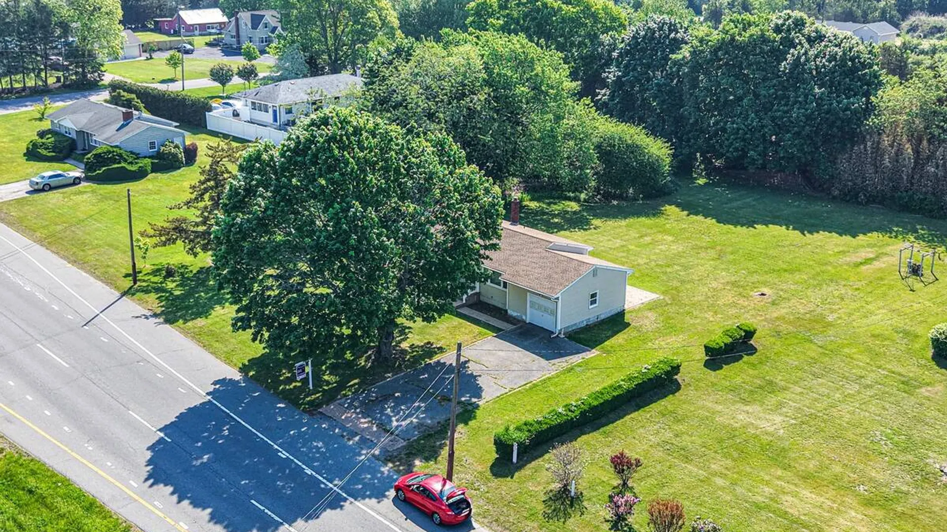 Property at 16400 County Road 48, Cutchogue, NY 11935 20