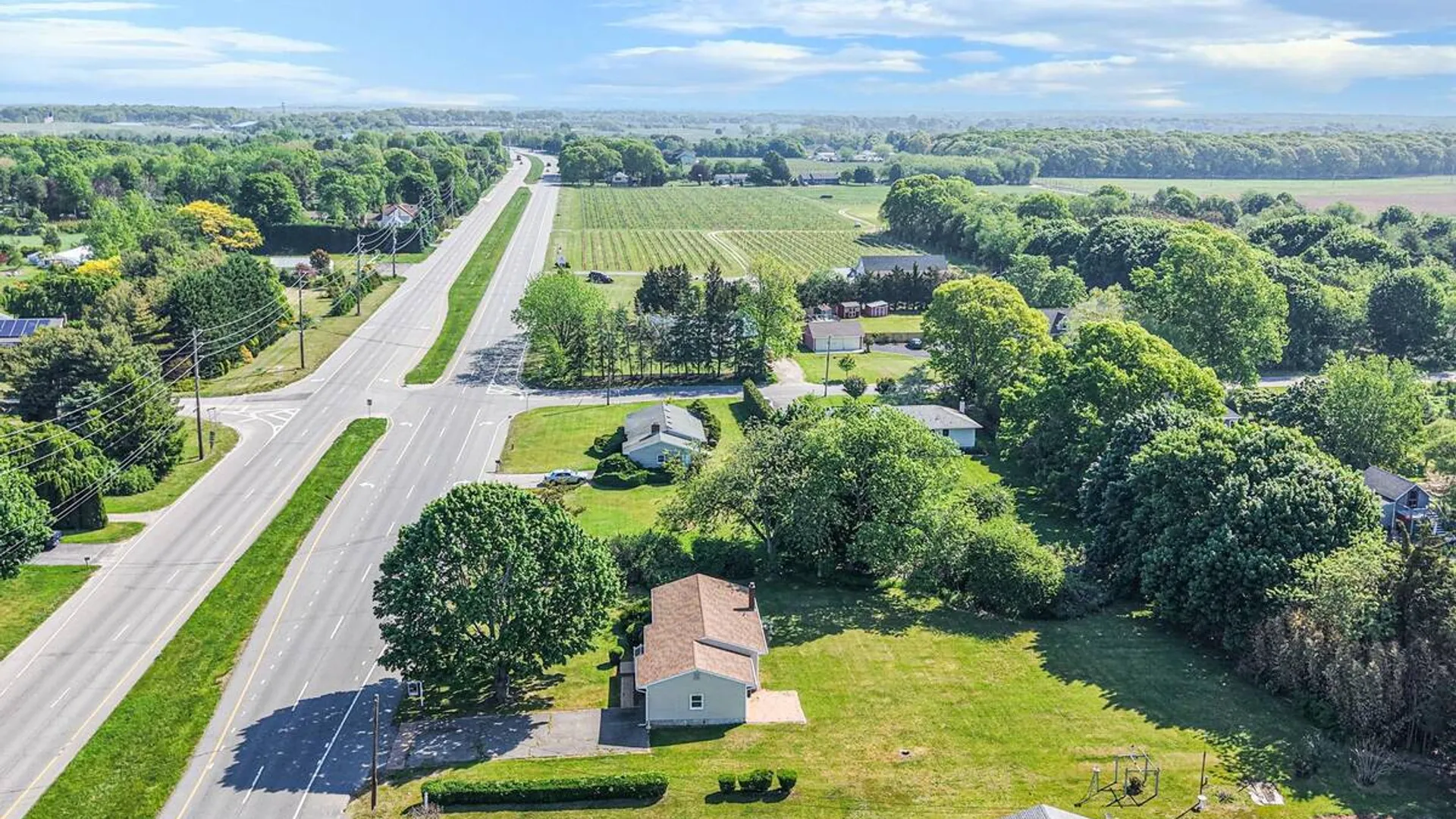 Property at 16400 County Road 48, Cutchogue, NY 11935 21