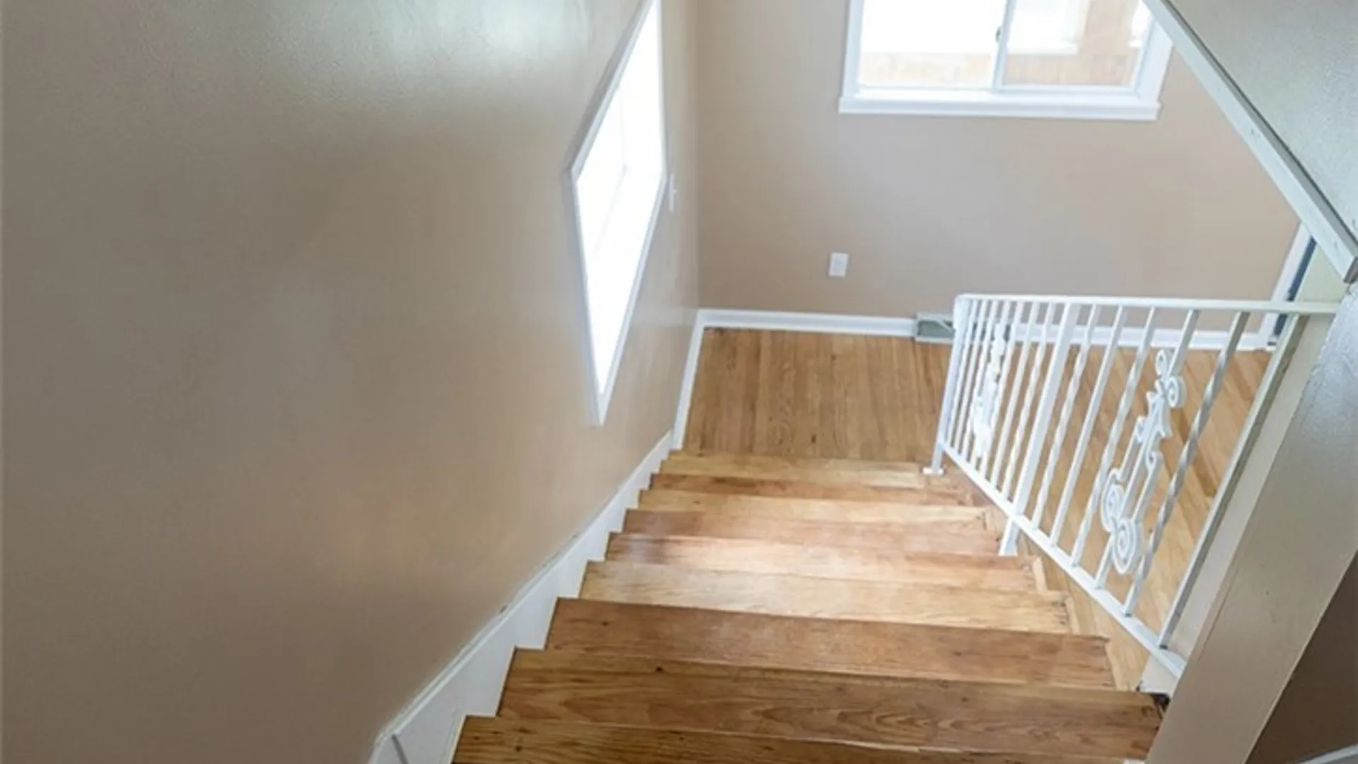 Property at 107 Wilmore Place, Syracuse, NY 13208 14