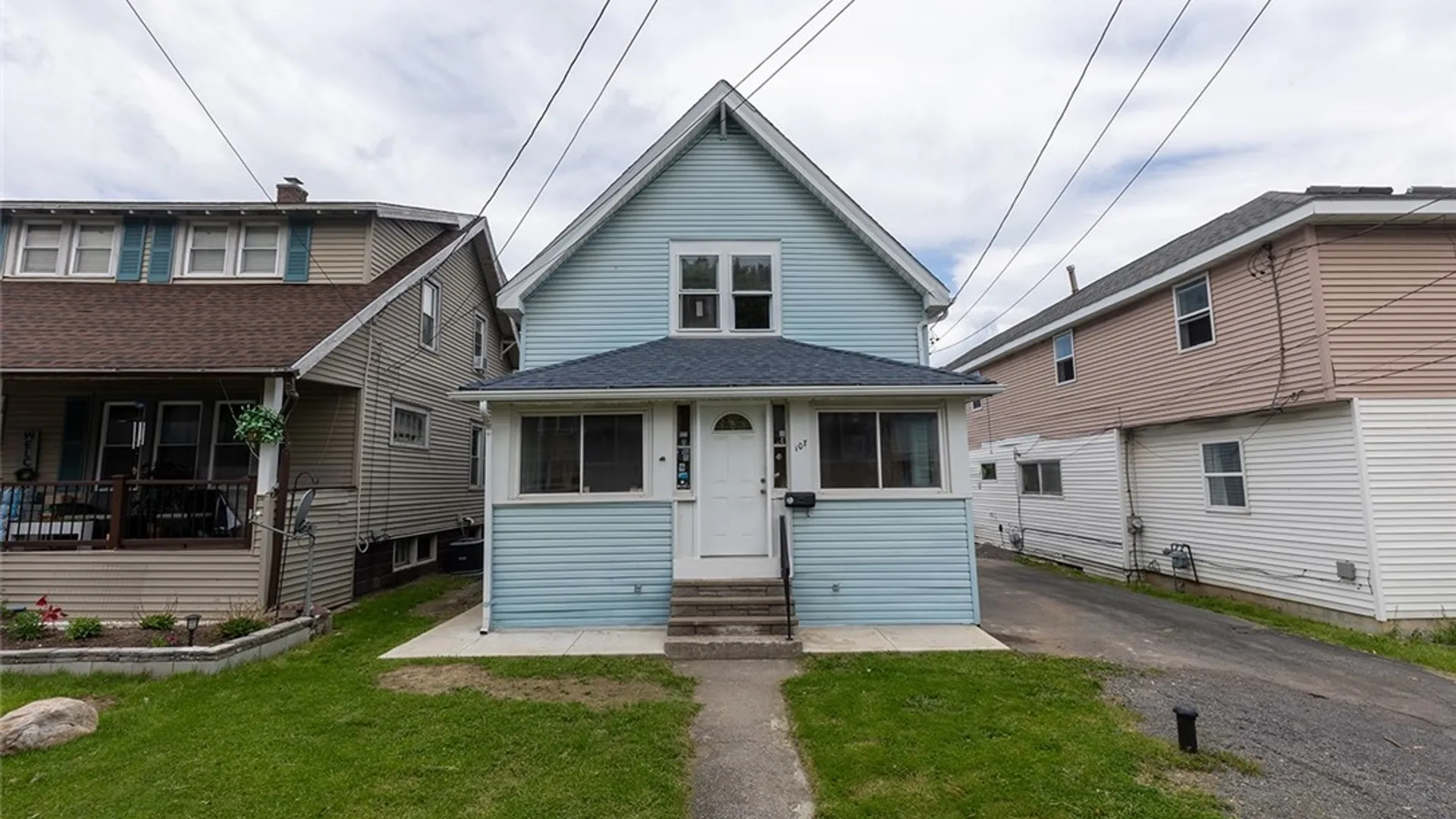Property at 107 Wilmore Place, Syracuse, NY 13208 2