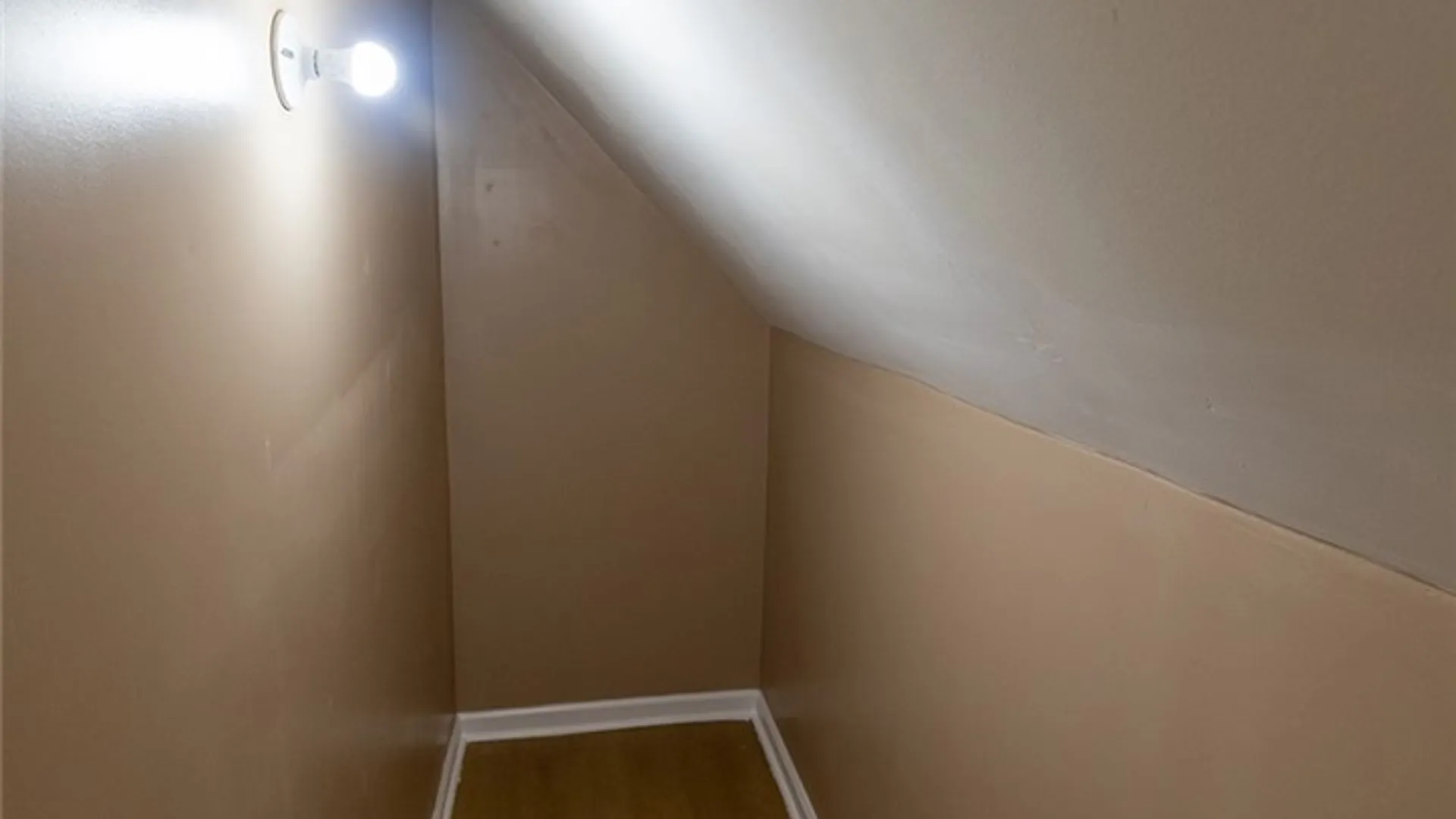 Property at 107 Wilmore Place, Syracuse, NY 13208 23