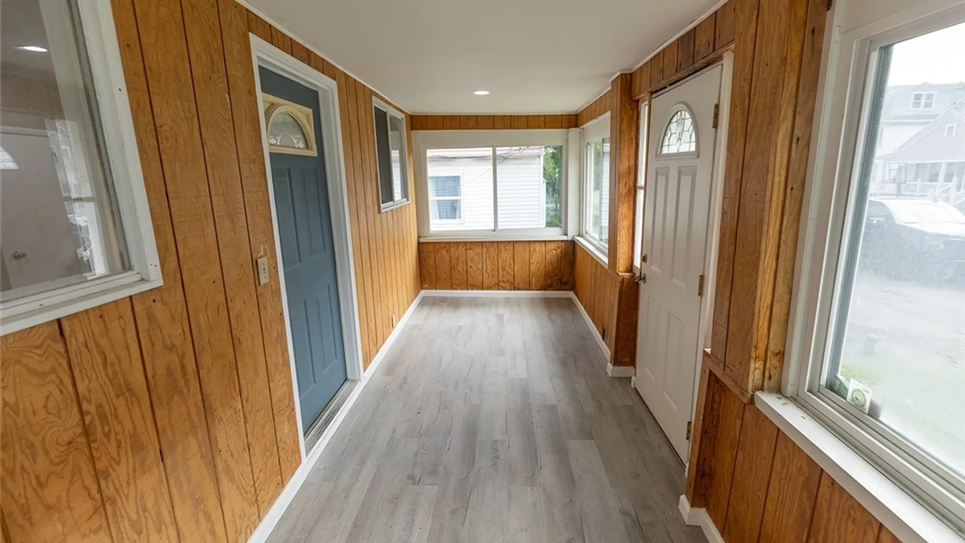 Property at 107 Wilmore Place, Syracuse, NY 13208 4