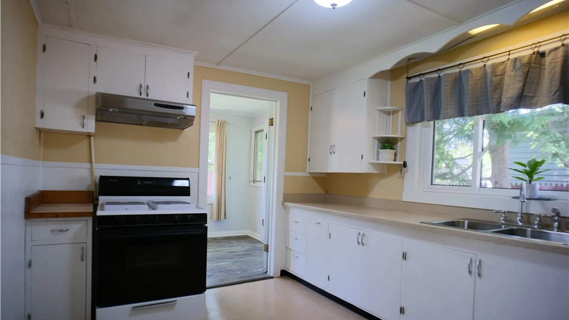 Property at 64 Chapin Street, Canandaigua City, NY 14424 16