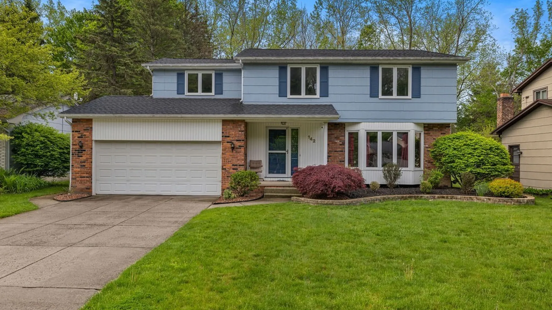 Property at 142 Montbleu Drive, Amherst, NY 14068 2