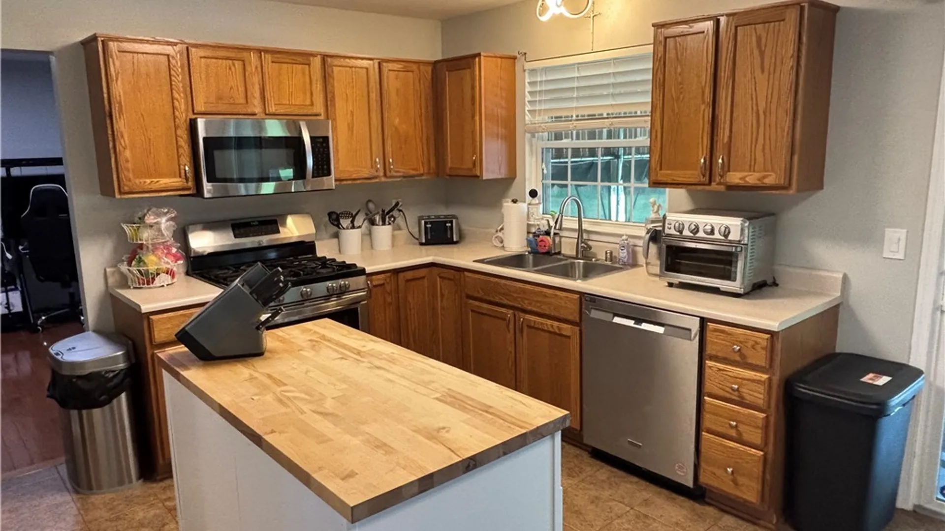 Property at 6356 Heritage Point, Lockport Town, NY 14094 6