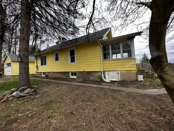 Property at 27 Howard Rd, Poughkeepsie, NY 12603