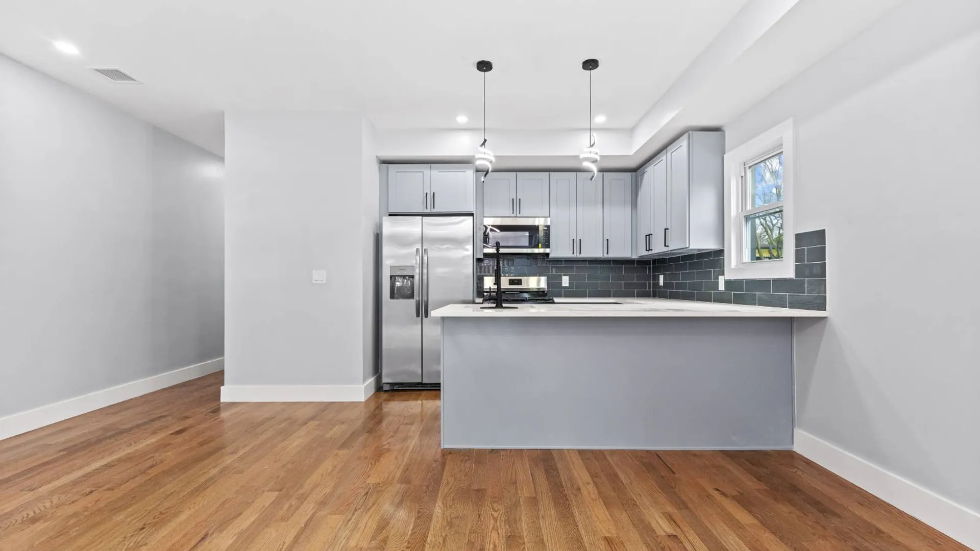 Property at 3226 Colden Ave, Bronx, NY 10469 6