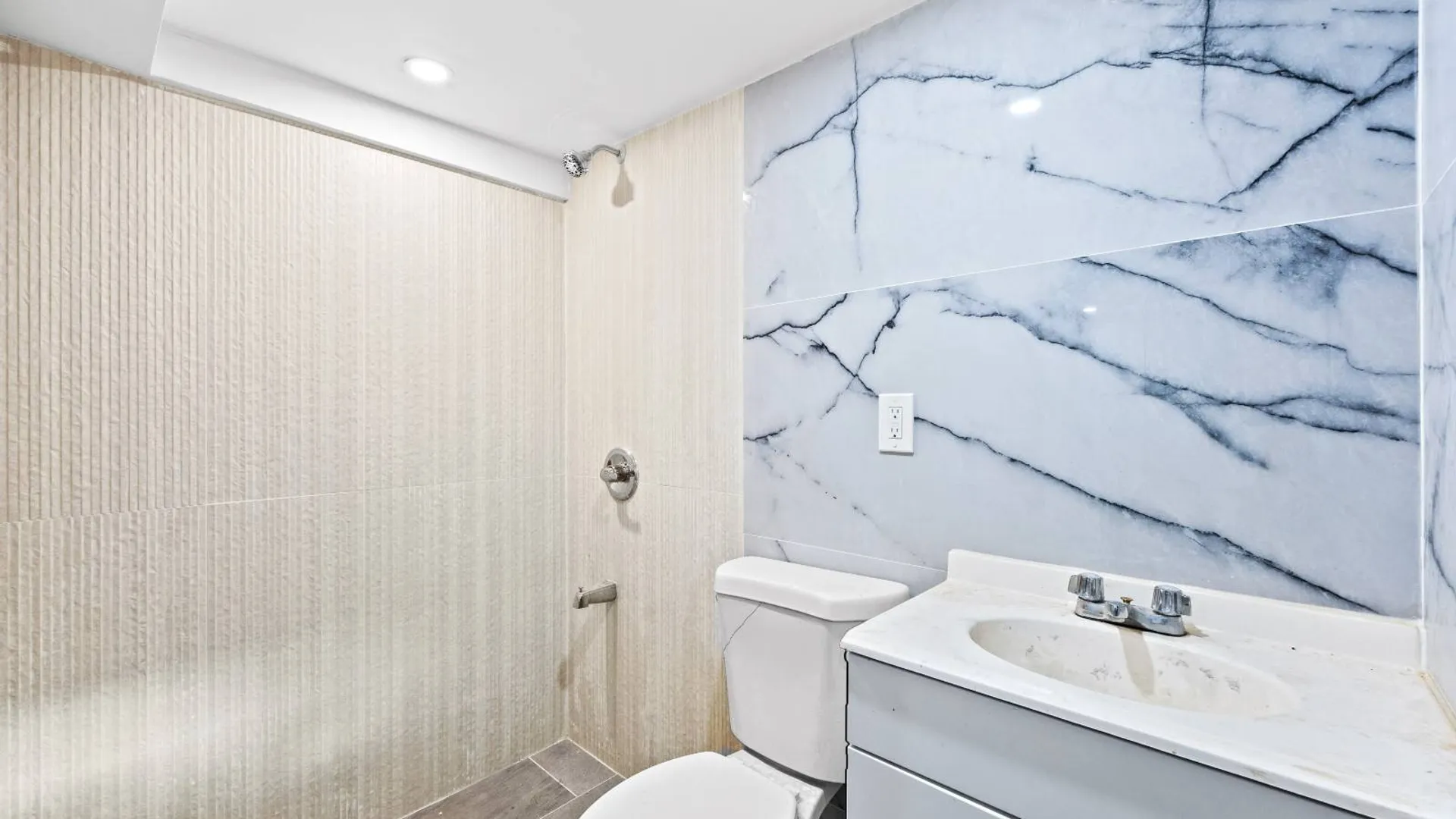Property at 3226 Colden Ave, Bronx, NY 10469 8