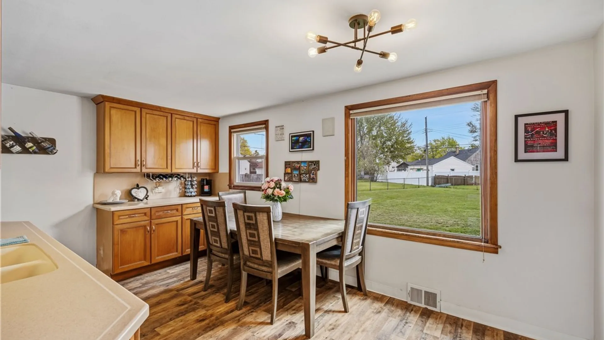 Property at 59 Bellinger Drive, Tonawanda, NY 14150 12