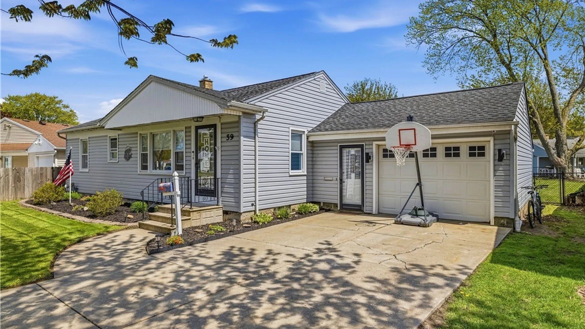 Property at 59 Bellinger Drive, Tonawanda, NY 14150 2