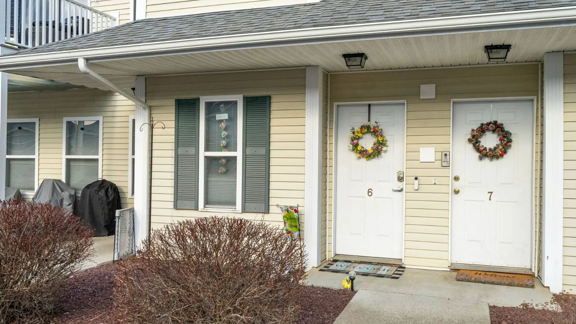 Property at 1906 Cambridge Manor Drive, Schenectady, NY 12302 3