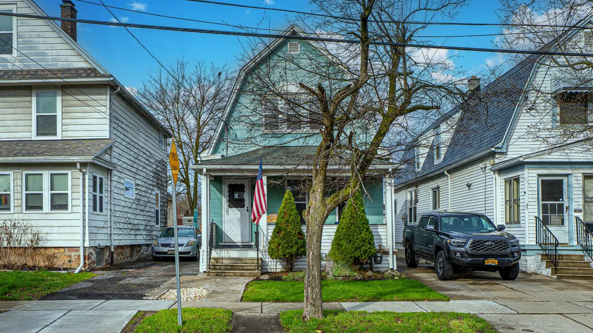 Property at 100 Baxter Street, Buffalo, NY 14207 3