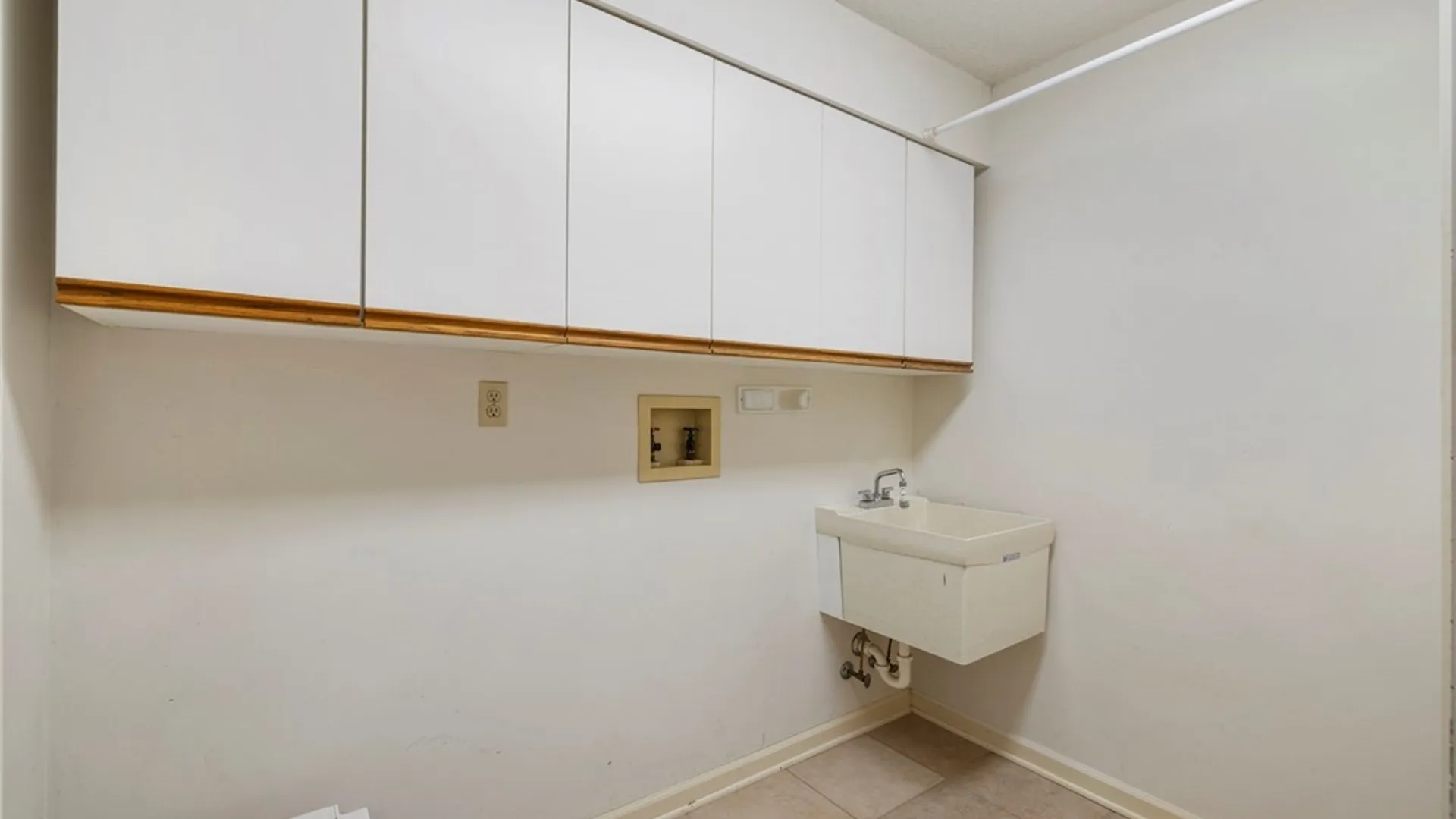 Property at 66 Windsong Court, Amherst, NY 14051 19
