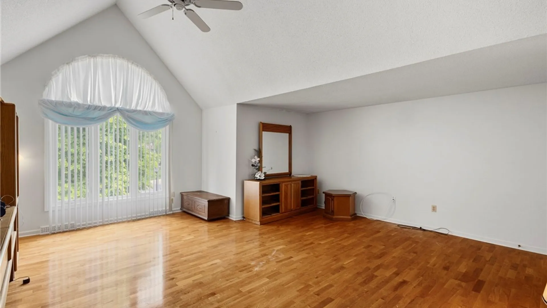 Property at 66 Windsong Court, Amherst, NY 14051 25