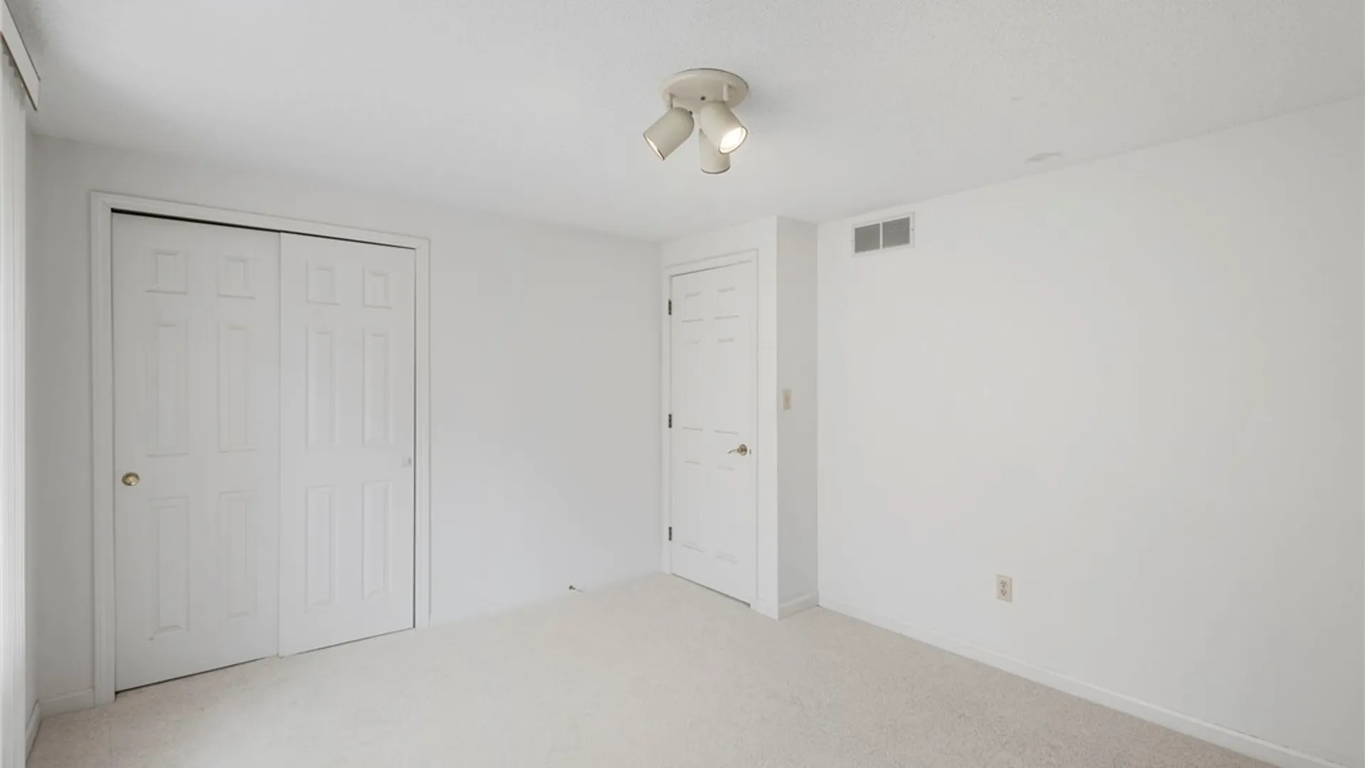 Property at 66 Windsong Court, Amherst, NY 14051 31