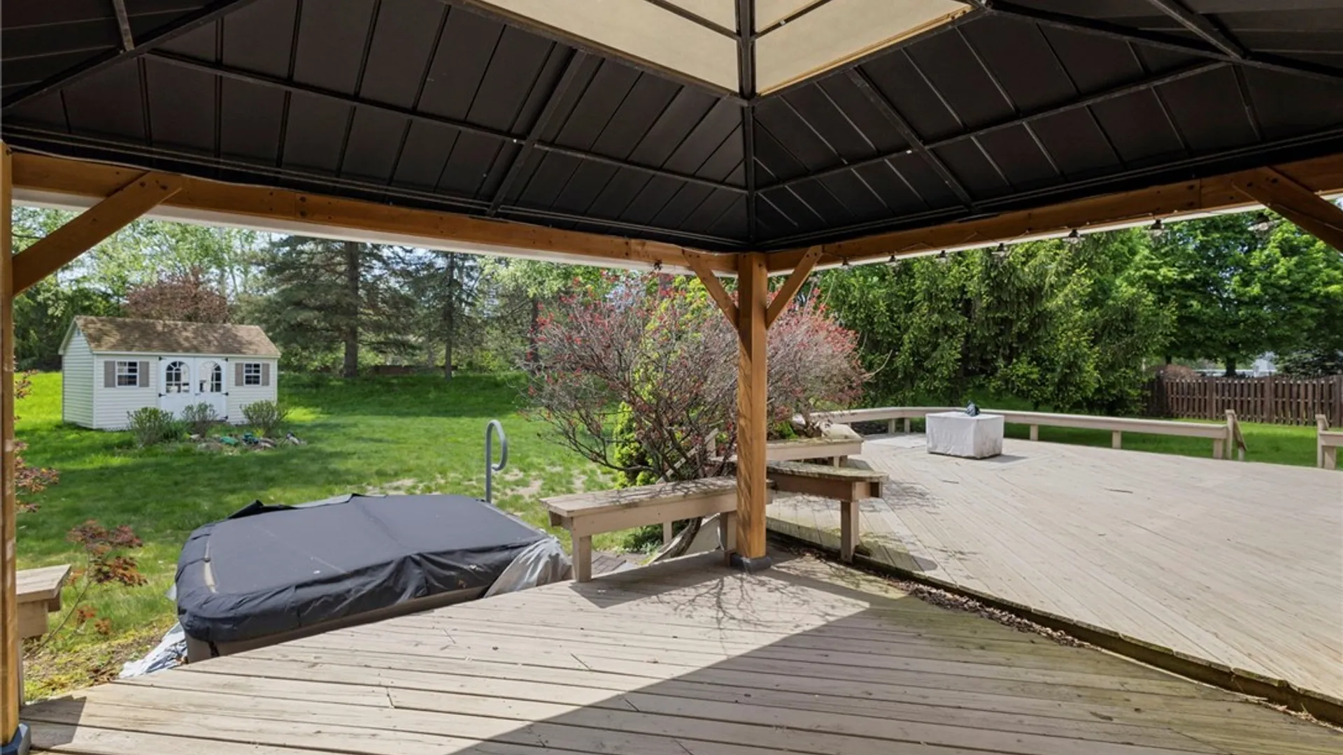 Property at 66 Windsong Court, Amherst, NY 14051 44