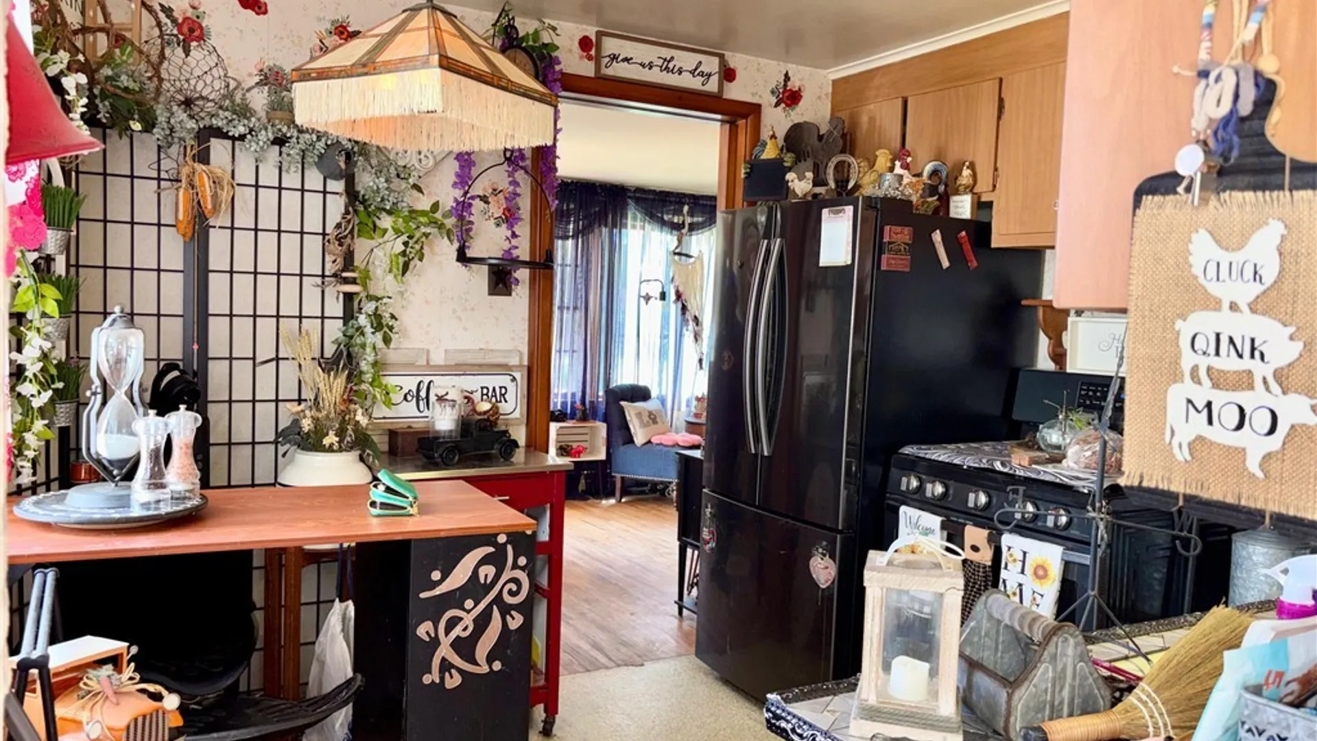 Property at 793 Sherwood Court, Cheektowaga, NY 14043 6