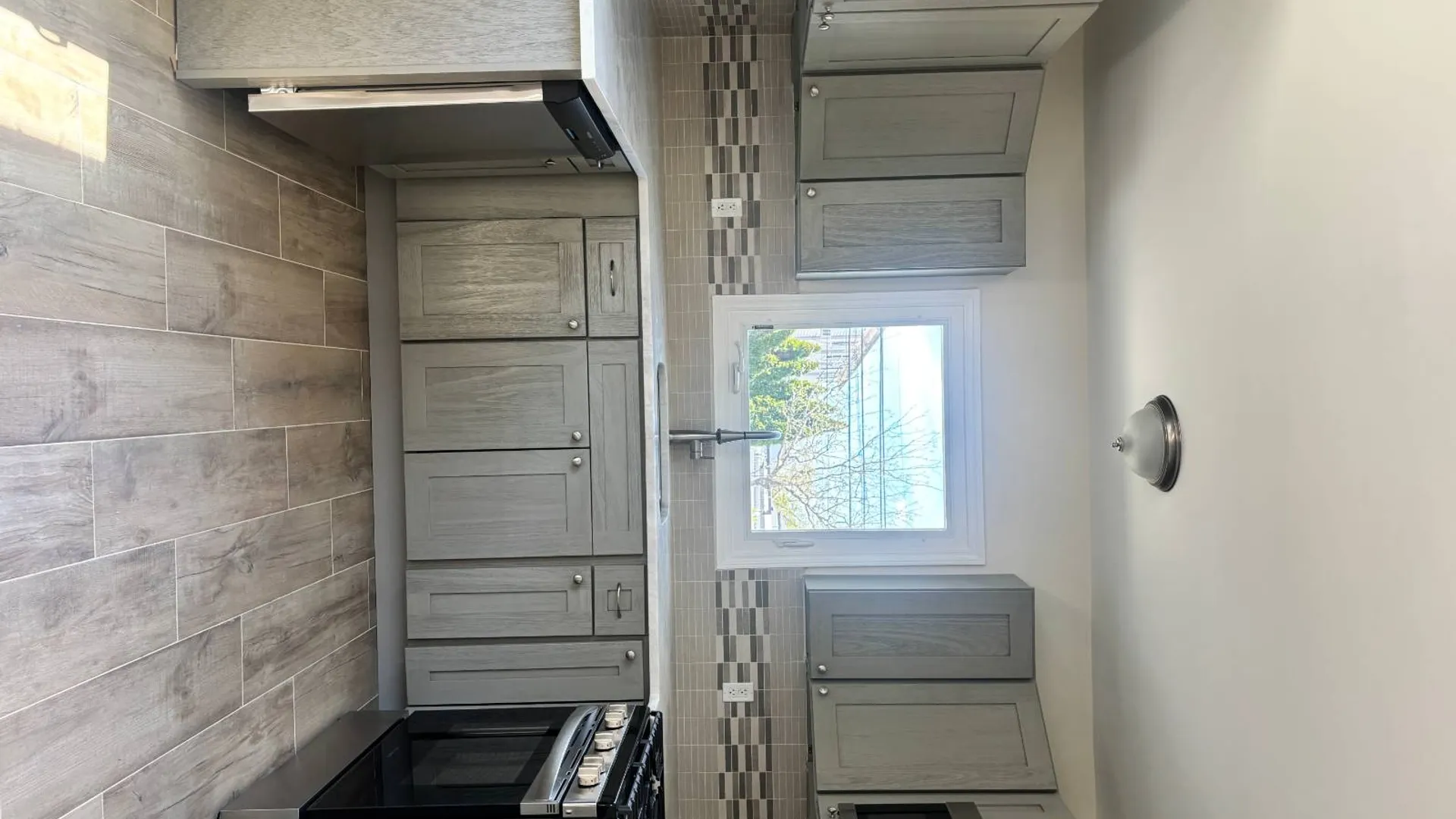 Property at 527 Willowbrook Road, Staten Island, NY 10314 7