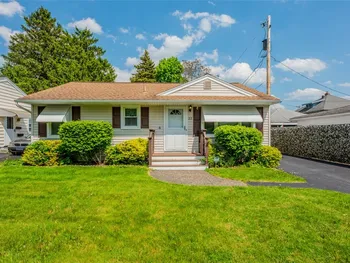22 Claybrook Street, Rochester, NY 14609