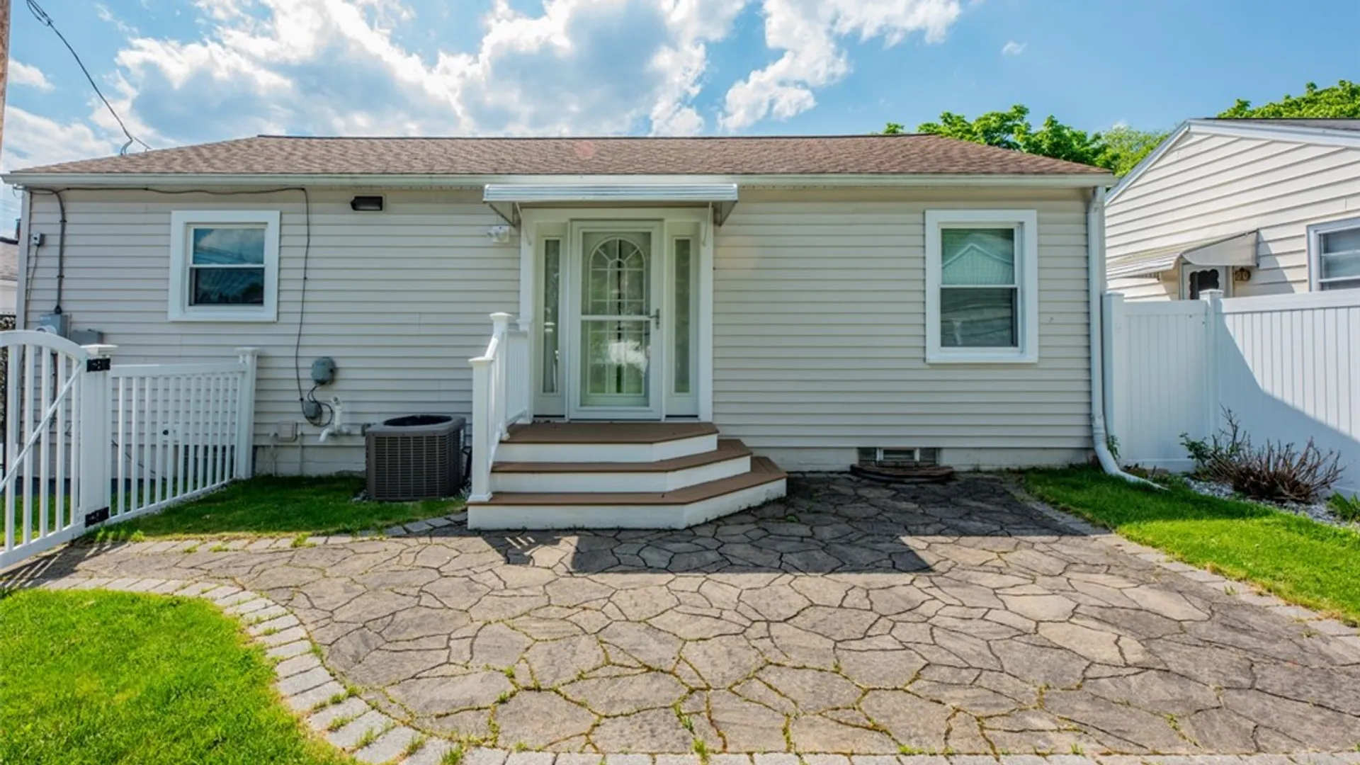 Property at 22 Claybrook Street, Rochester, NY 14609 26