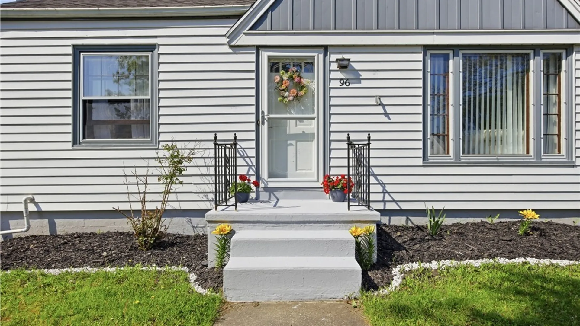 Property at 96 Mayfield Avenue, Tonawanda, NY 14150 2