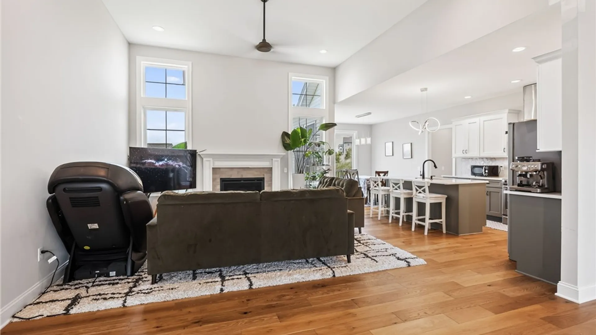 Property at 4 Black Wood Circle, Pittsford, NY 14534 21