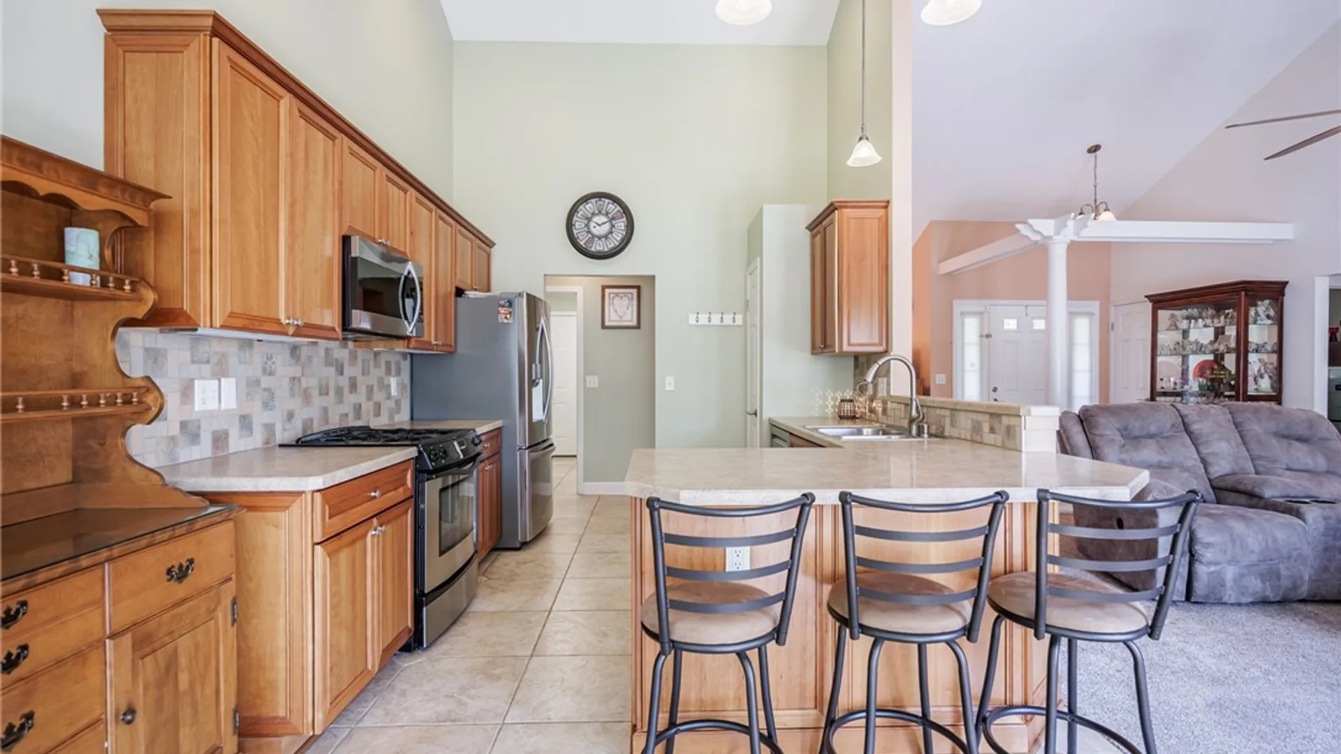 Property at 83 Arborway Ln Lane, Greece, NY 14612 10